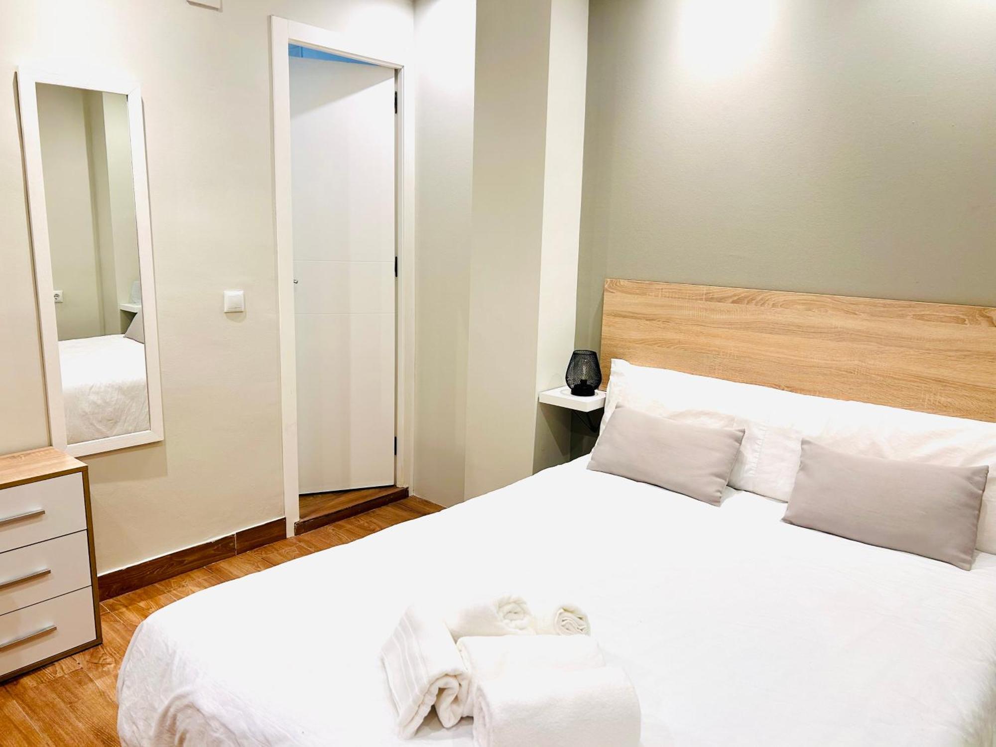 Plaza De Andalucia Home Con Parking Кордоба Екстериор снимка