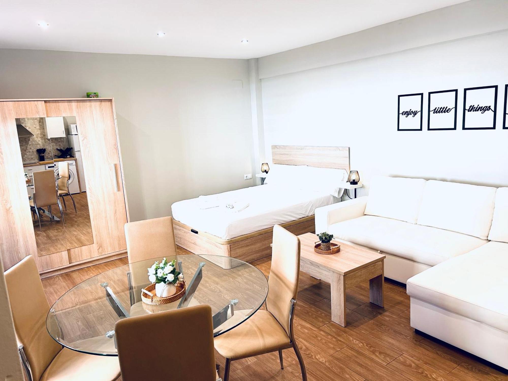 Plaza De Andalucia Home Con Parking Кордоба Екстериор снимка