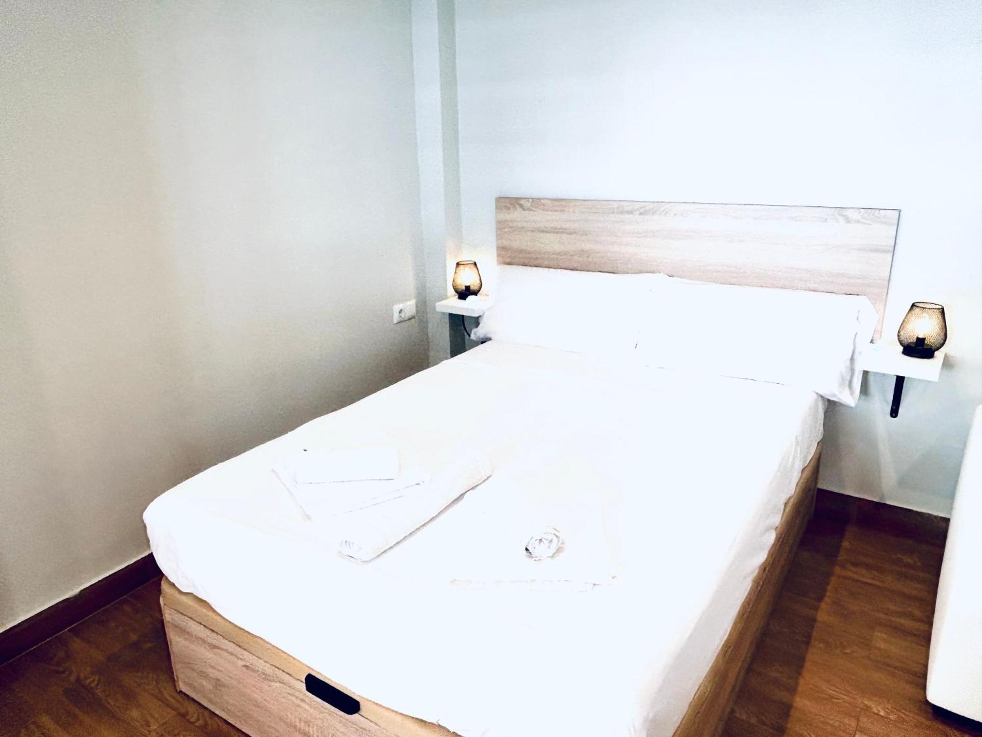 Plaza De Andalucia Home Con Parking Кордоба Екстериор снимка