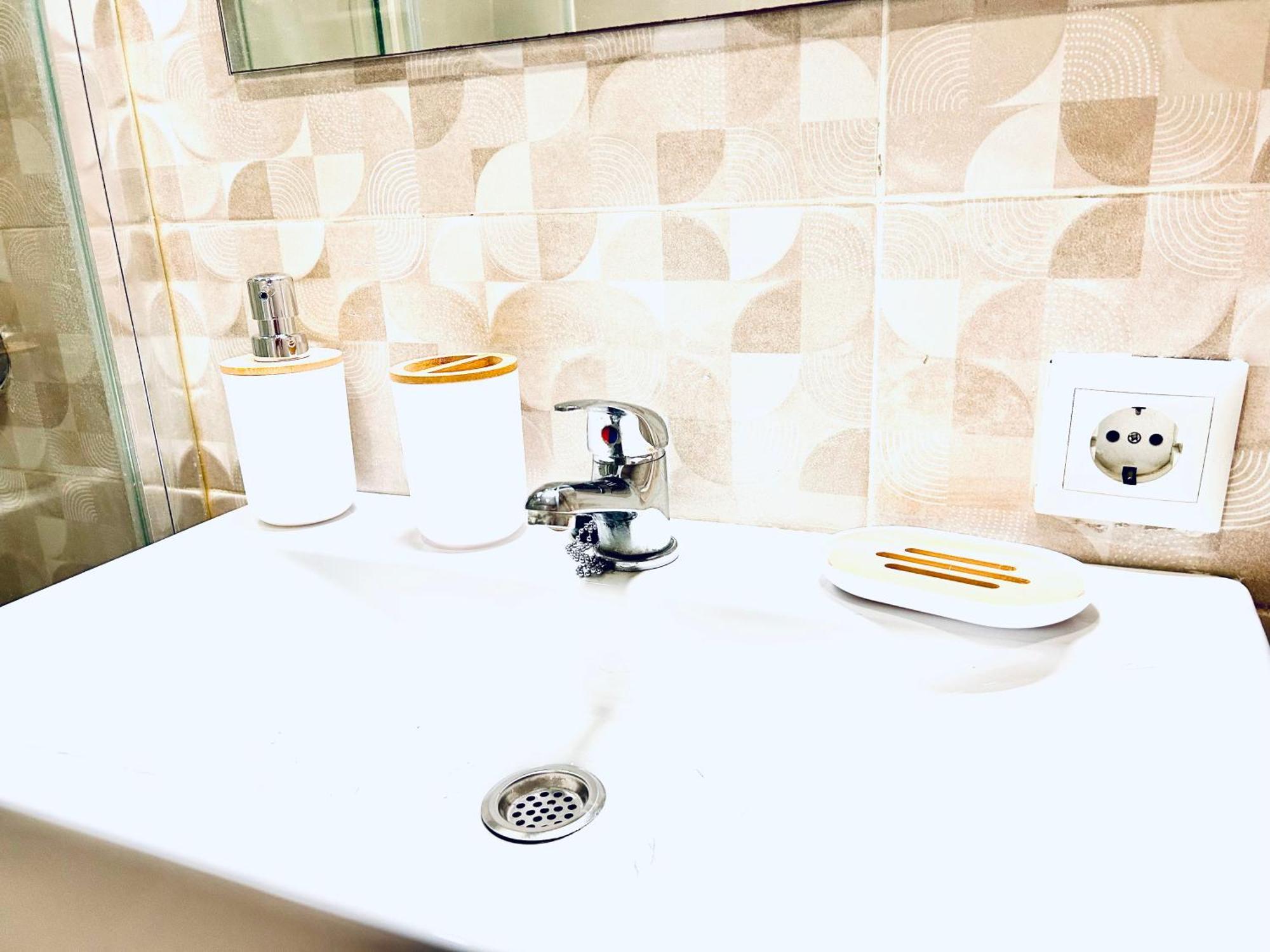 Plaza De Andalucia Home Con Parking Кордоба Екстериор снимка